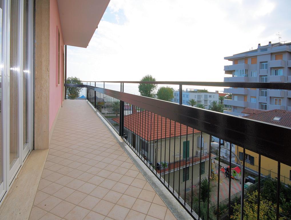 Ferienwohnung Sapore Di Sale Marina dʼMarina dʼAndora Exterior foto