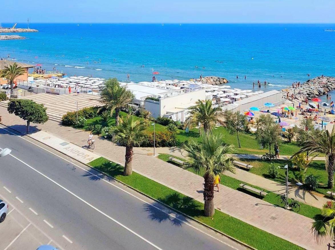 Ferienwohnung Sapore Di Sale Marina dʼMarina dʼAndora Exterior foto